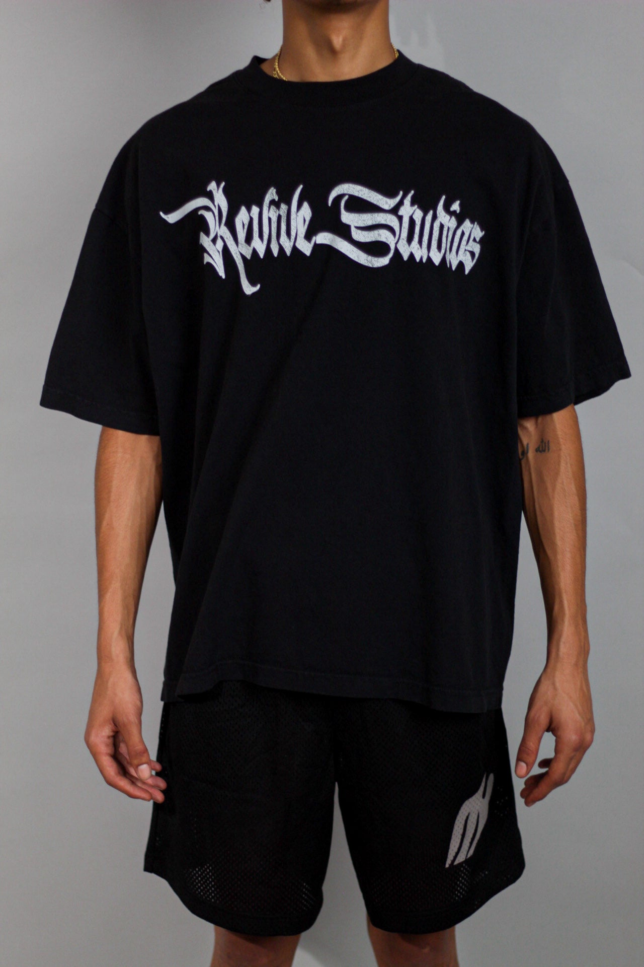 REVIVE STUDIOS "CLASSIC" TEE