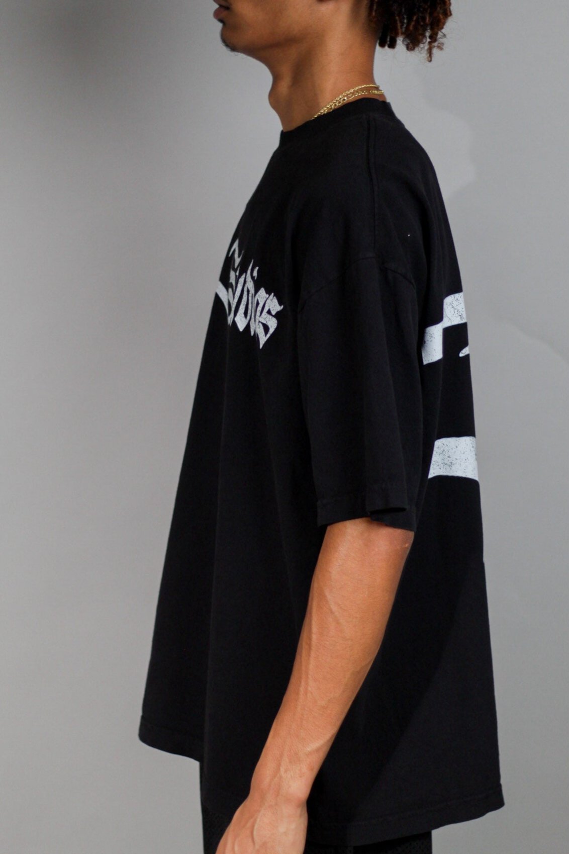 REVIVE STUDIOS "CLASSIC" TEE