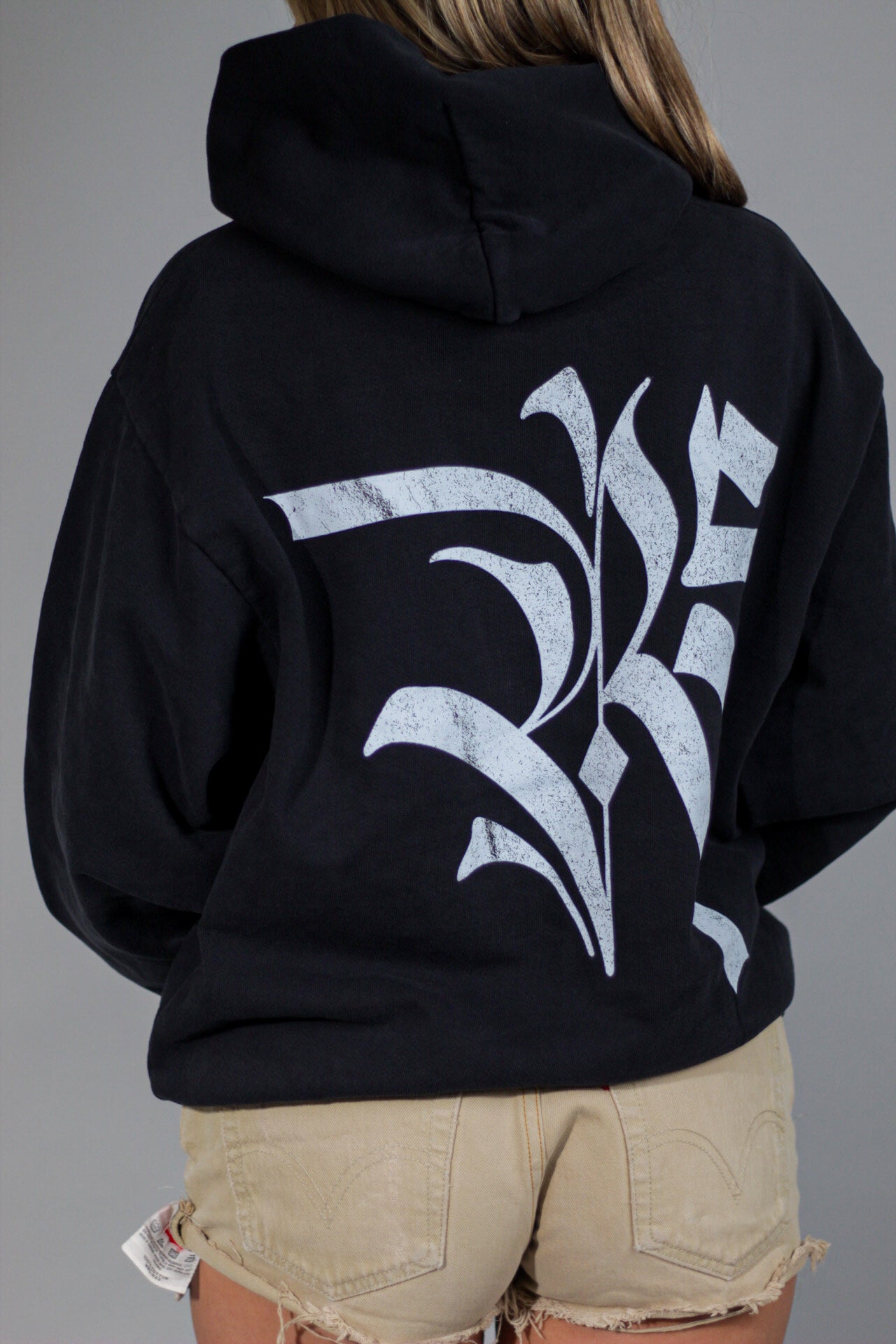REVIVE STUDIOS PULL OVER HOODIE BLACK
