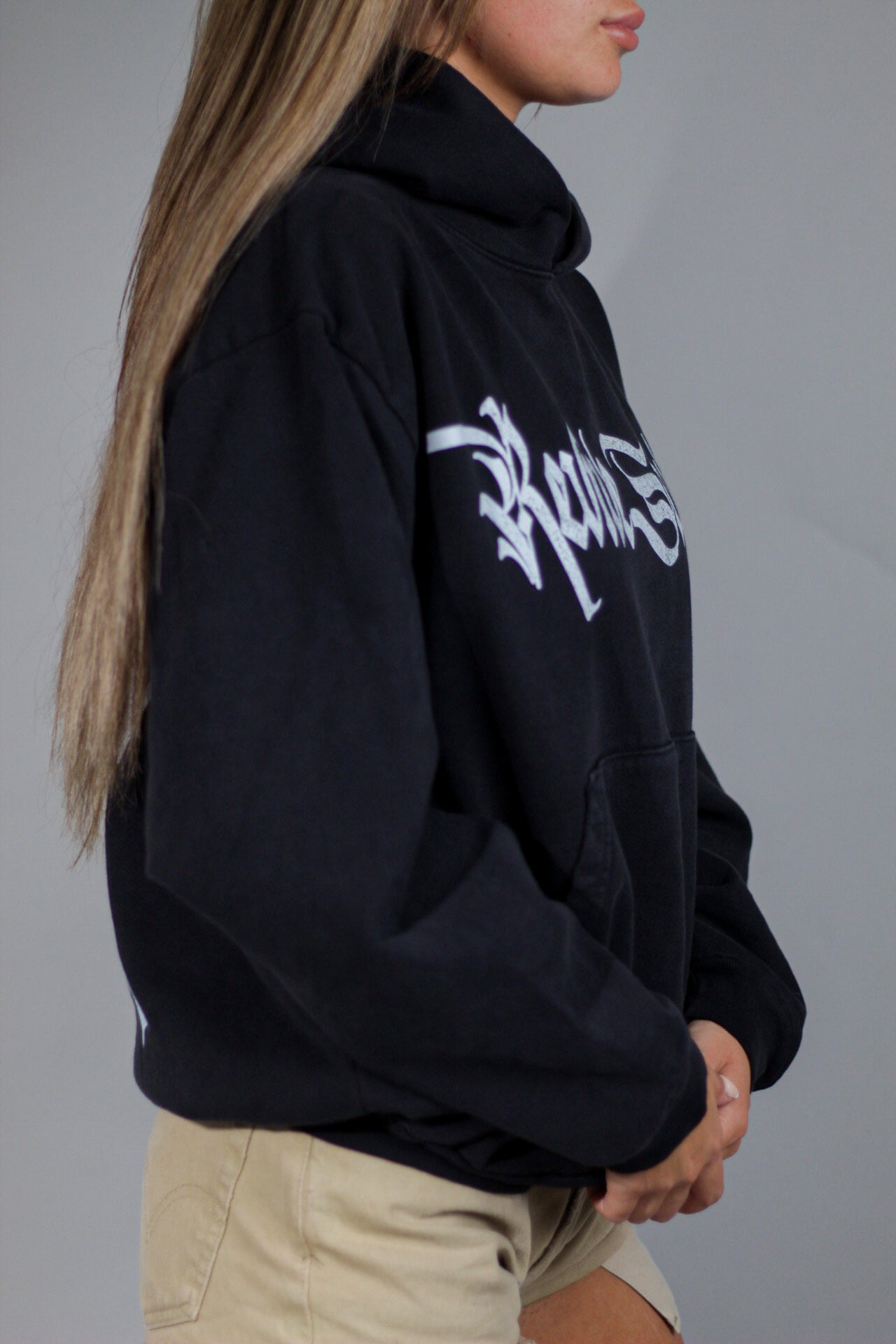 REVIVE STUDIOS PULL OVER HOODIE BLACK